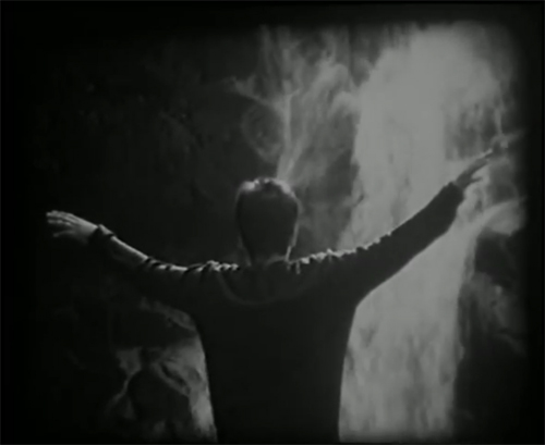 L’orecchio ferito del piccolo comandante (Short Film)